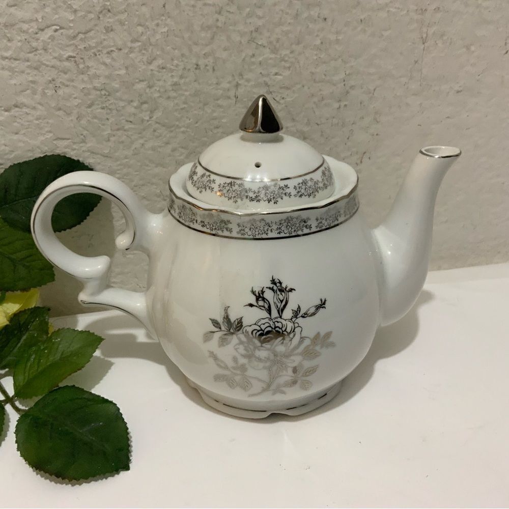 VTG Norcrest Fine 25th Anniversary Chatillon Fine Tea Pot China Silver Muscial